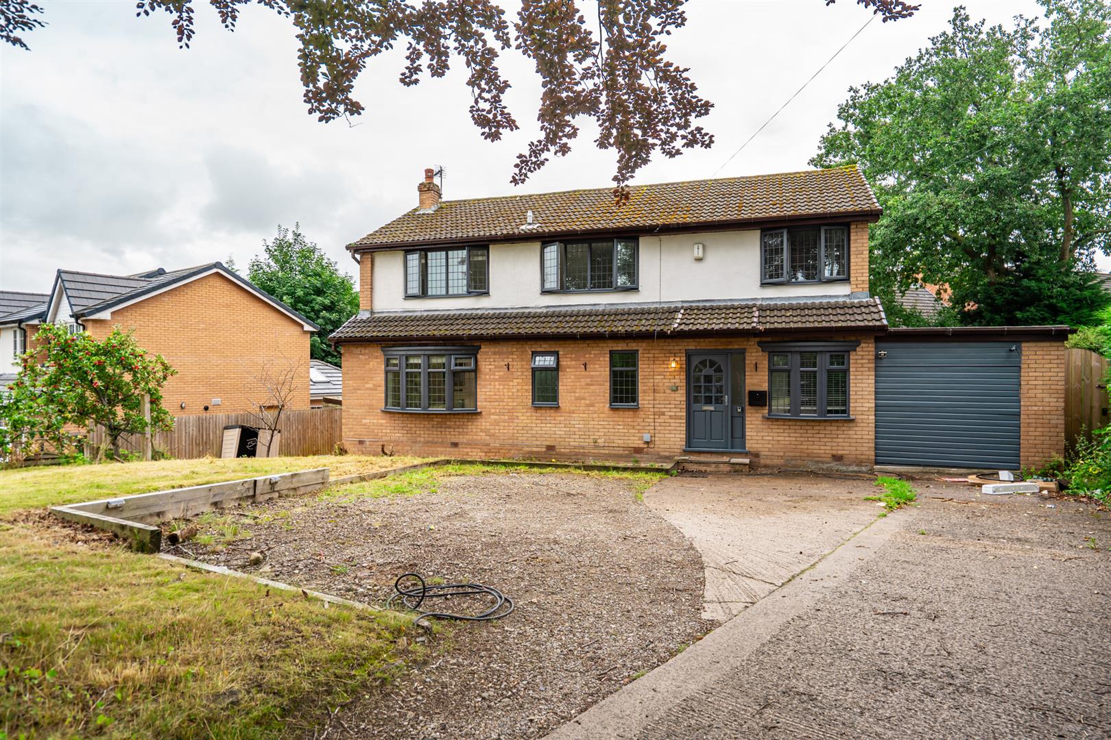 5 bed property in Carr Lane, Chorley